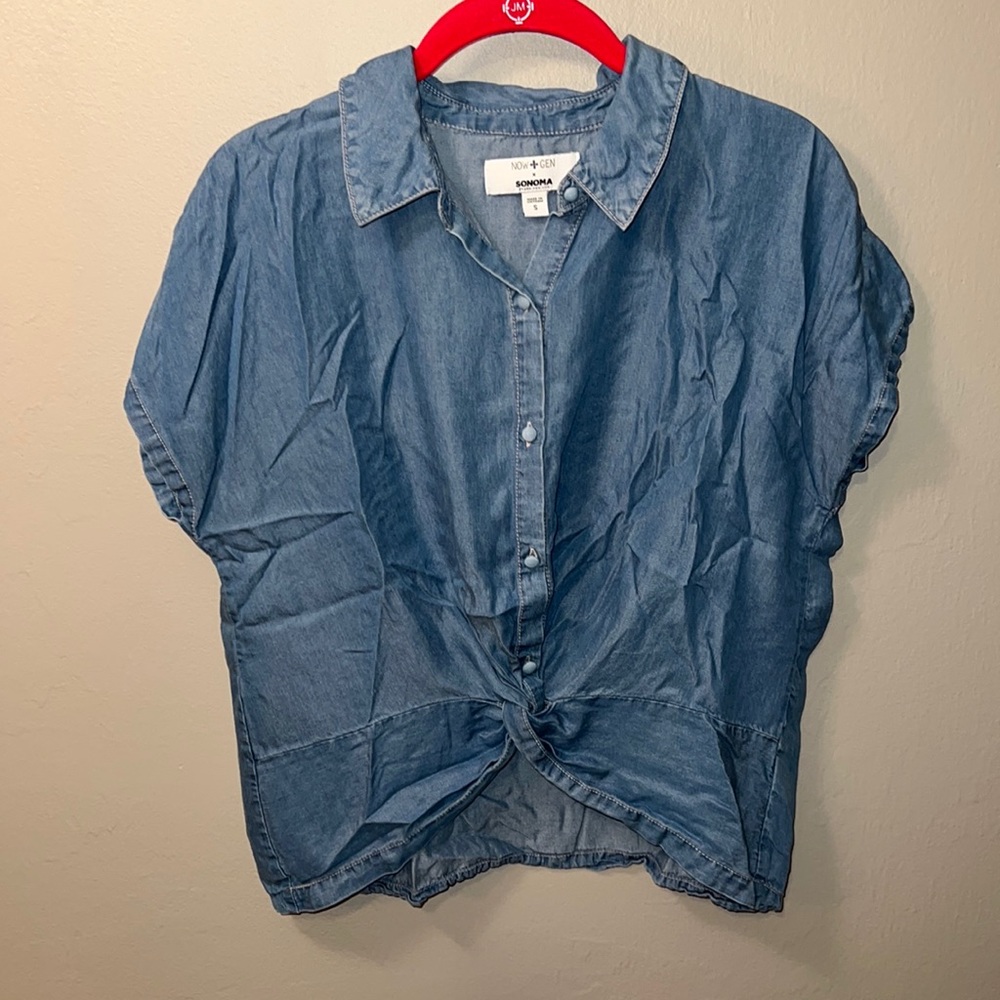 Chambray Cropped Collar Top - Size S